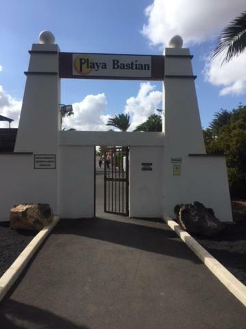 Reby Bastian Beach Costa Teguise Dış mekan fotoğraf